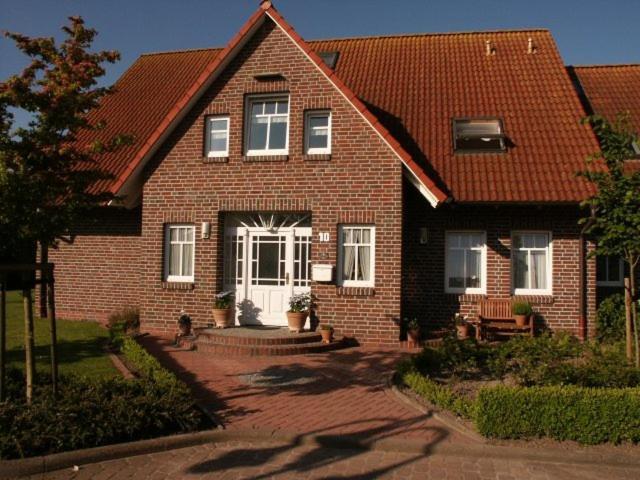 Ferienwohnungen Peters Neuharlingersiel Exterior photo